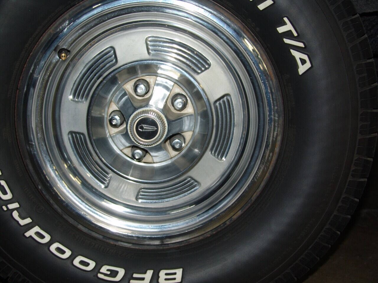 Plymouth-Barracuda-1966-Coupe-19