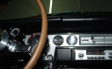 Plymouth-Barracuda-1966-Coupe-32