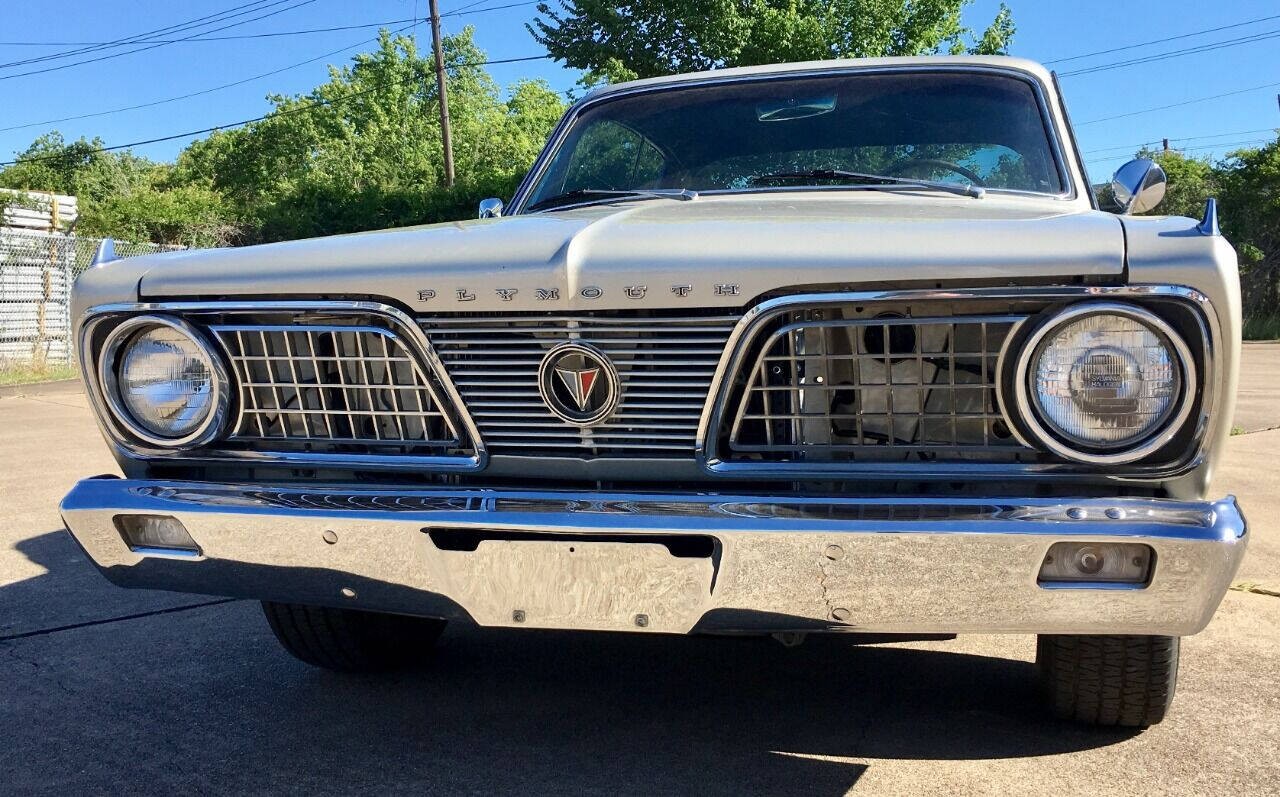Plymouth-Barracuda-1966-Coupe-4