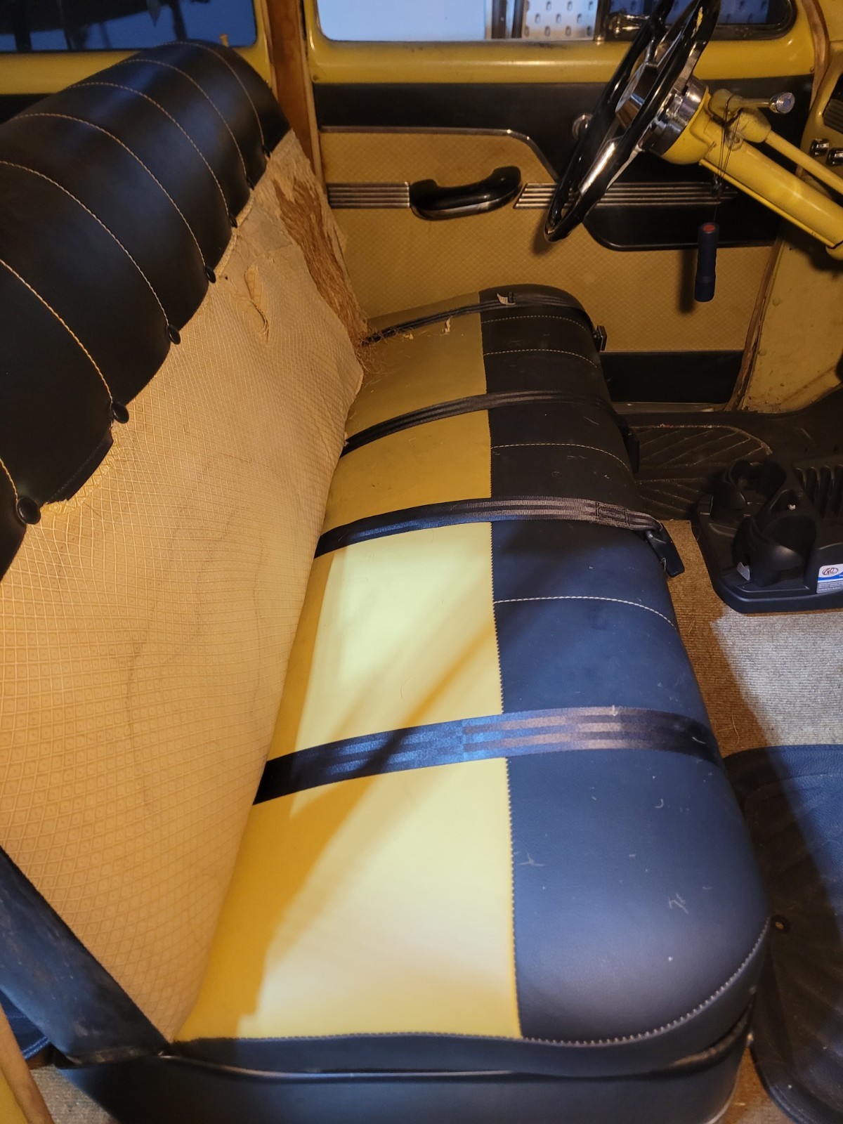 Plymouth-Belvedere-1954-Sedan-1