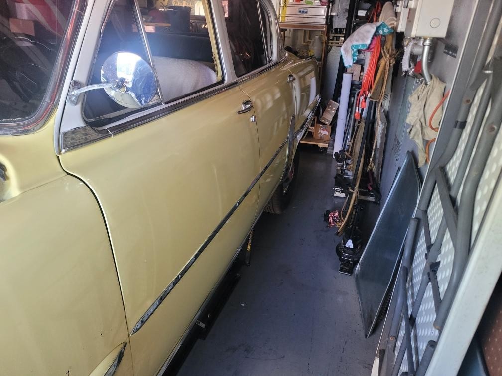 Plymouth-Belvedere-1954-Sedan-9