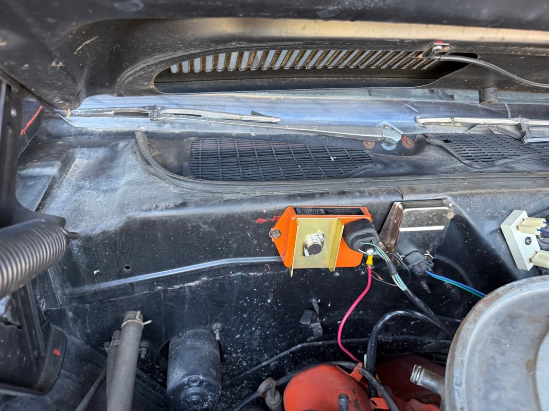 Plymouth-Cuda-1970-25