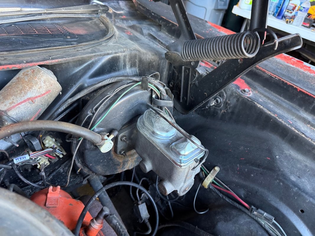 Plymouth-Cuda-1970-27