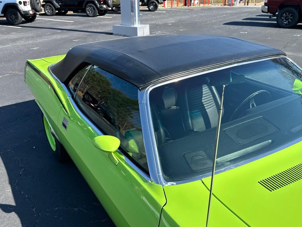 Plymouth-Cuda-Convertible-528-CI-Hemi-Resto-mod-5-speed-tremec-1970-22