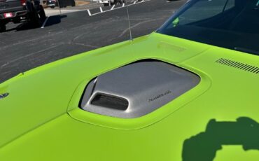 Plymouth-Cuda-Convertible-528-CI-Hemi-Resto-mod-5-speed-tremec-1970-24