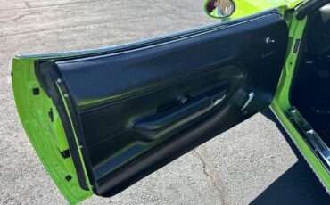 Plymouth-Cuda-Convertible-528-CI-Hemi-Resto-mod-5-speed-tremec-1970-33