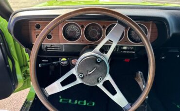 Plymouth-Cuda-Convertible-528-CI-Hemi-Resto-mod-5-speed-tremec-1970-37