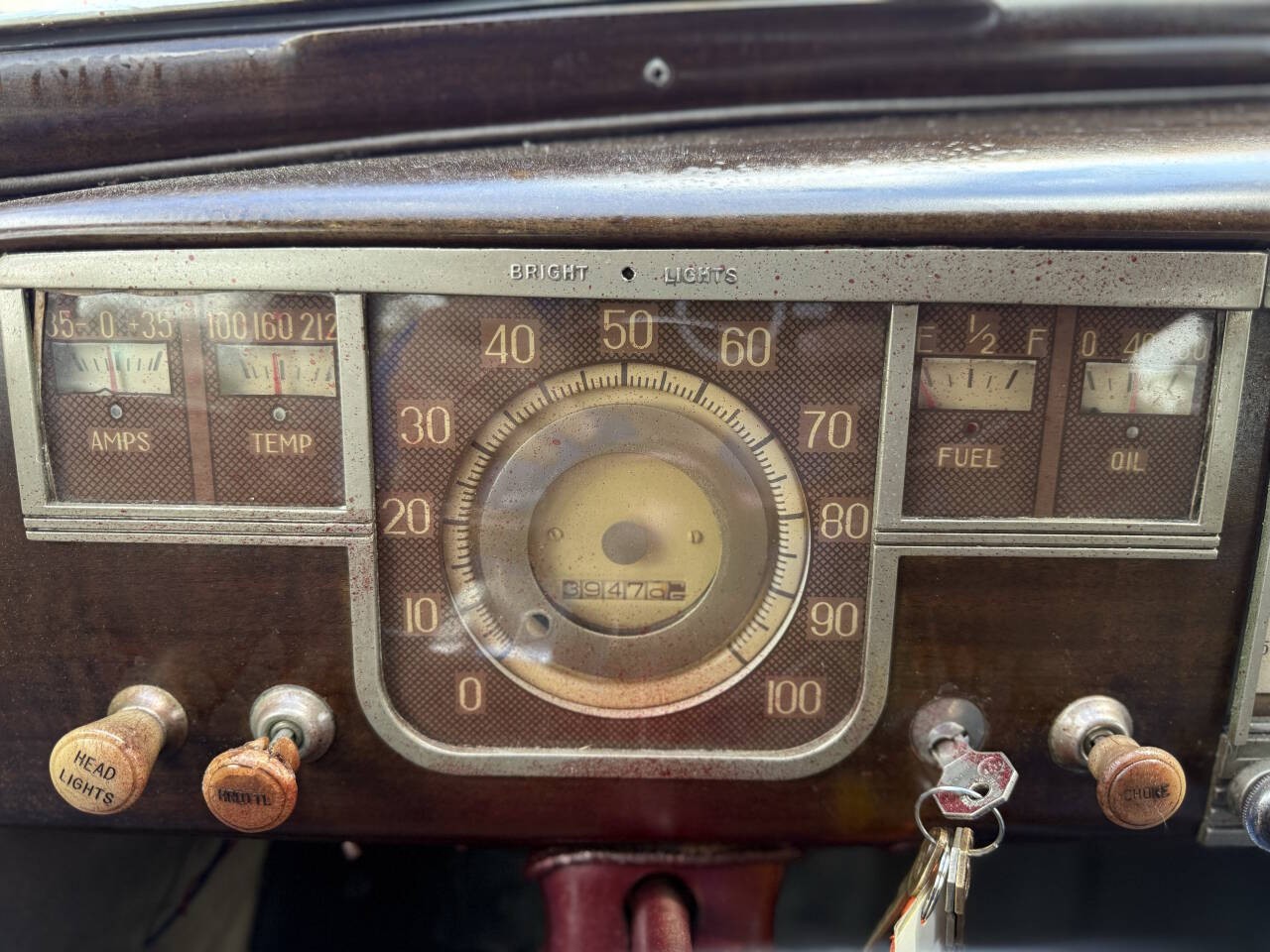 Plymouth-Deluxe-1940-Convertible-11