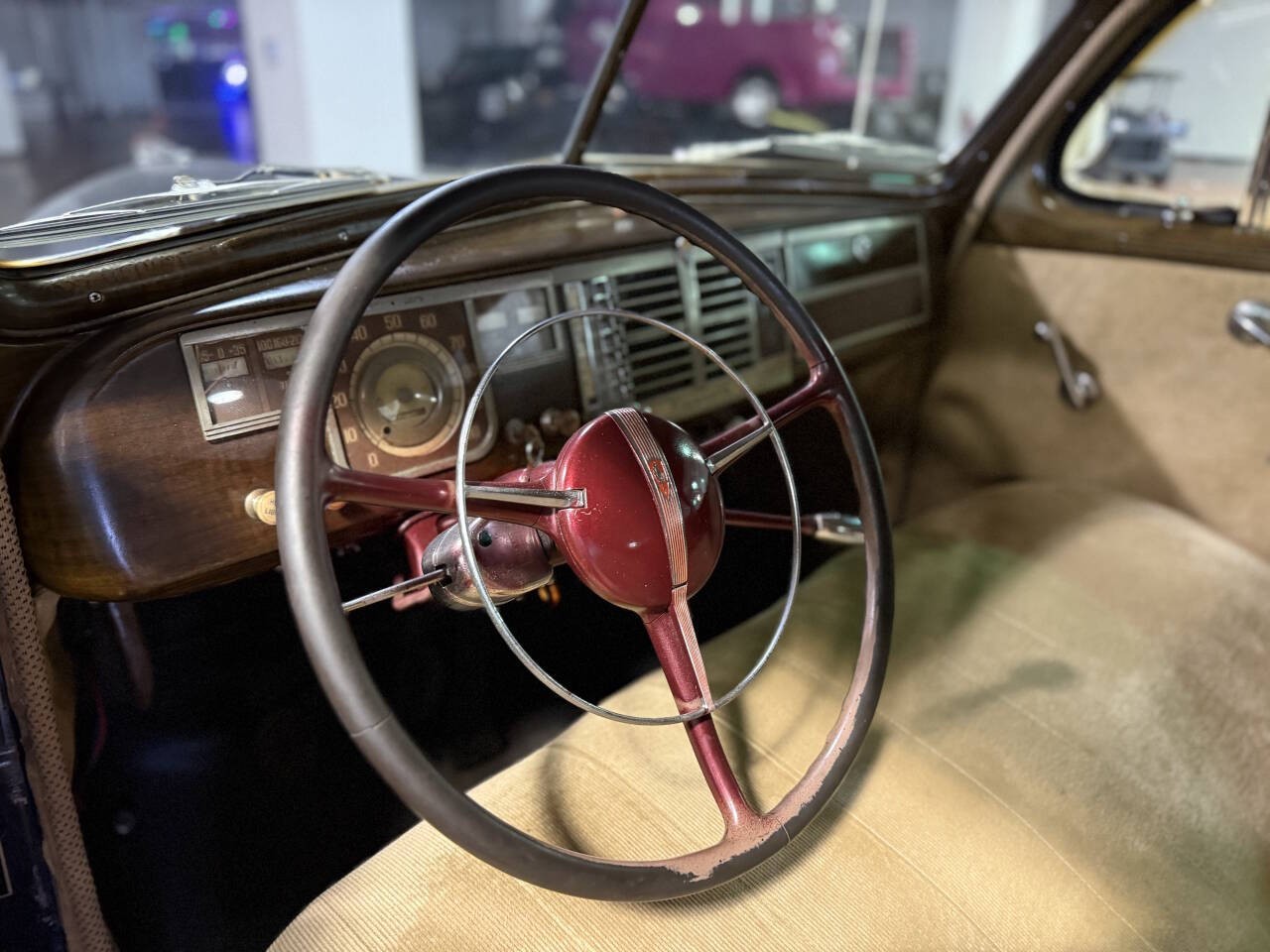 Plymouth-Deluxe-1940-Coupe-9