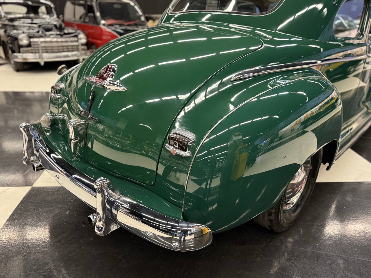 Plymouth-Deluxe-1948-Wagon-14