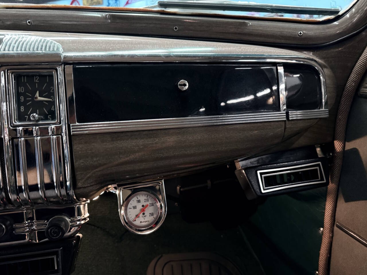 Plymouth-Deluxe-1948-Wagon-30