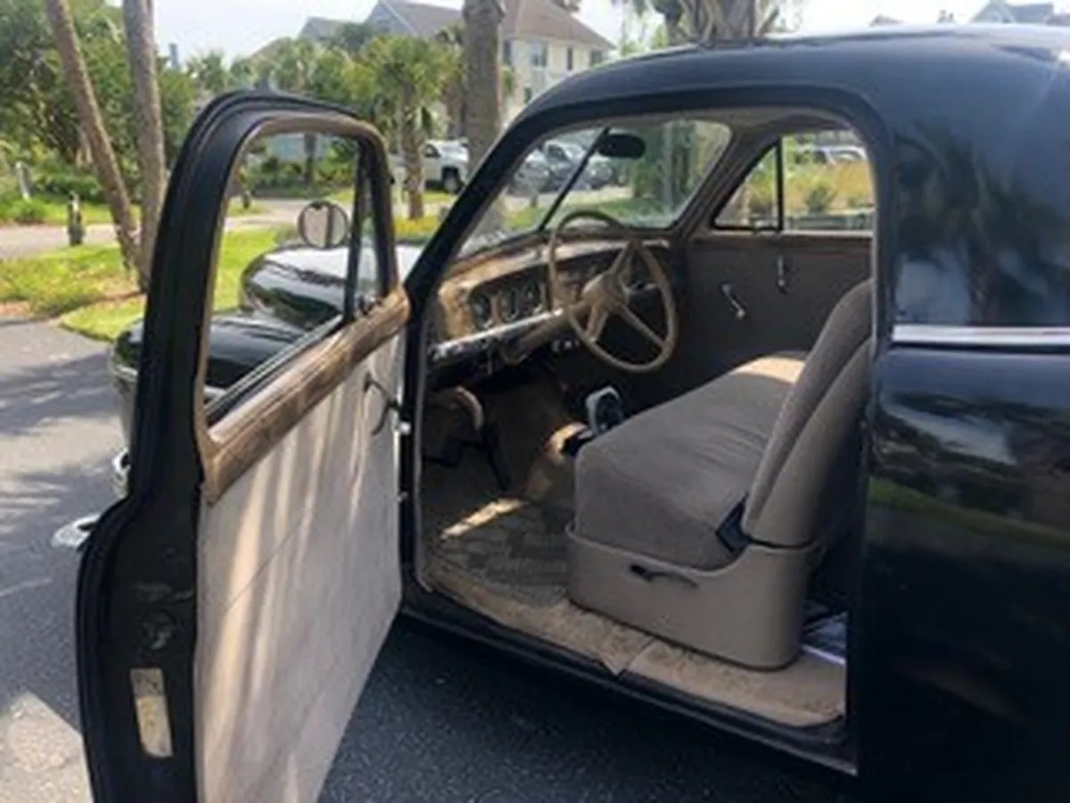 Plymouth-Deluxe-1949-Black-Brown-6