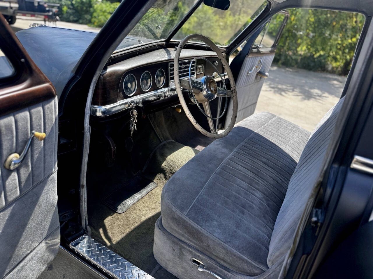 Plymouth-Deluxe-1950-Sedan-11