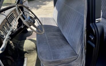 Plymouth-Deluxe-1950-Sedan-12