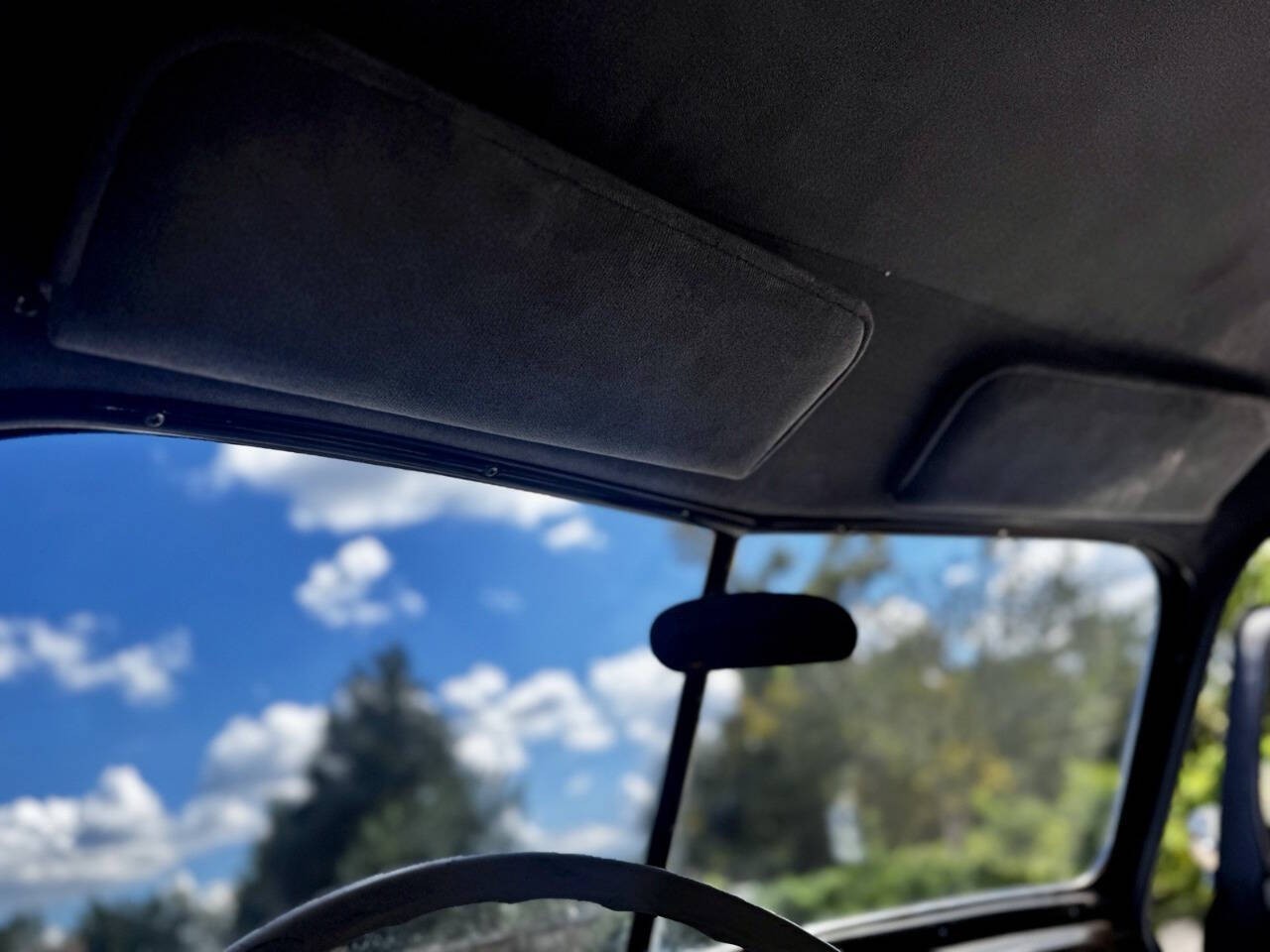 Plymouth-Deluxe-1950-Sedan-14