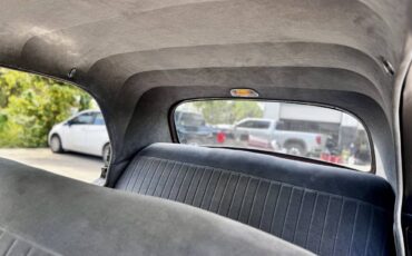 Plymouth-Deluxe-1950-Sedan-16