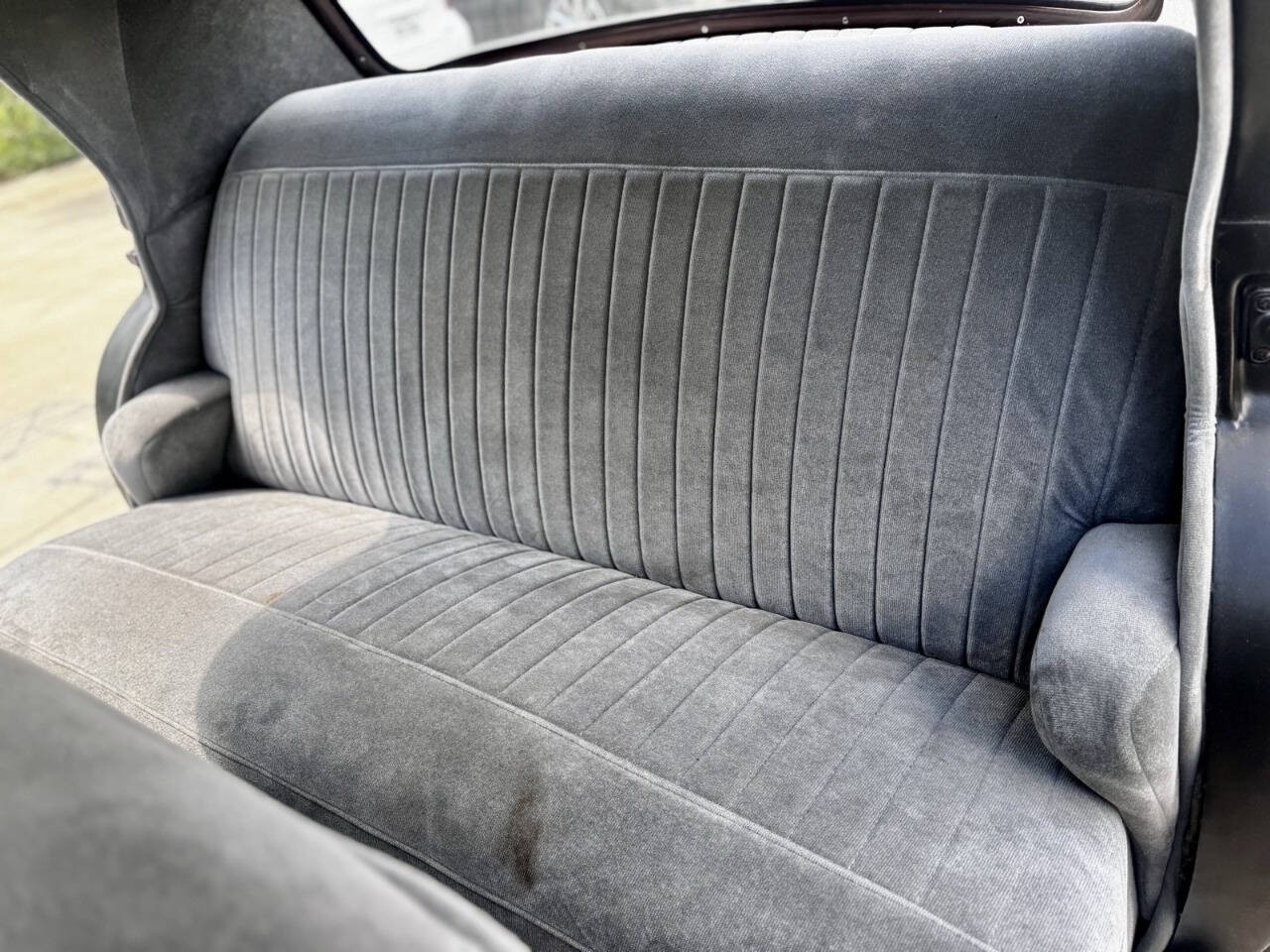 Plymouth-Deluxe-1950-Sedan-17