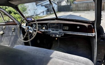 Plymouth-Deluxe-1950-Sedan-20