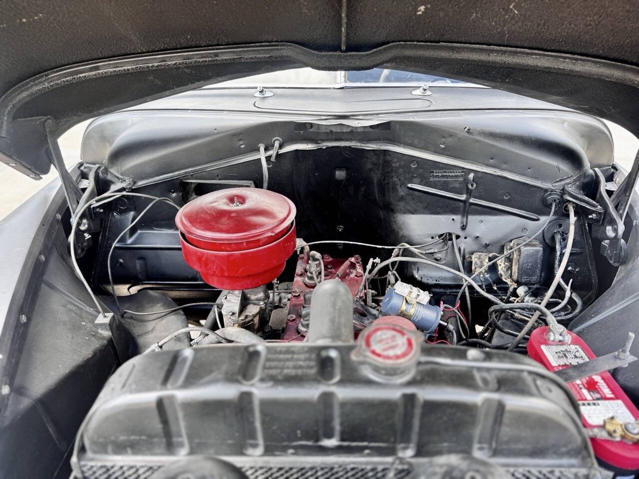 Plymouth-Deluxe-1950-Sedan-23