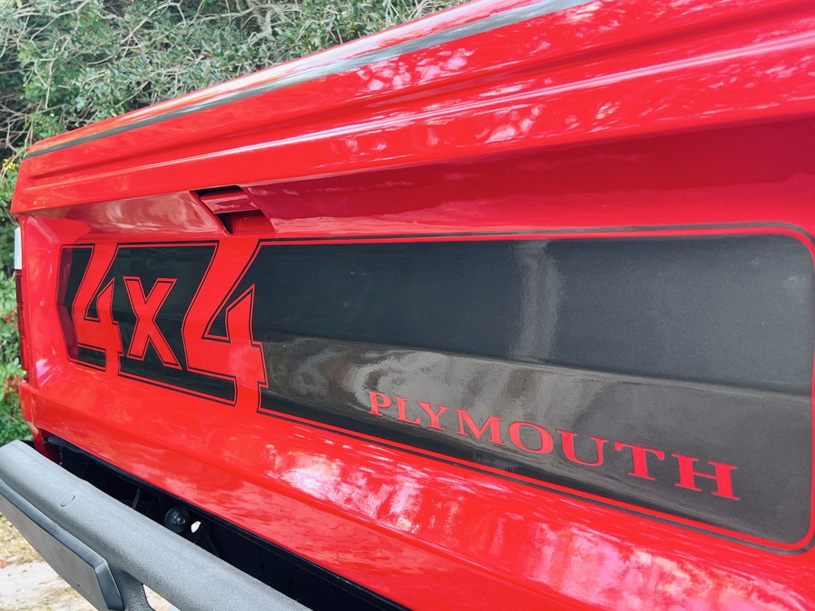 Plymouth-Duster-1980-SUV-15