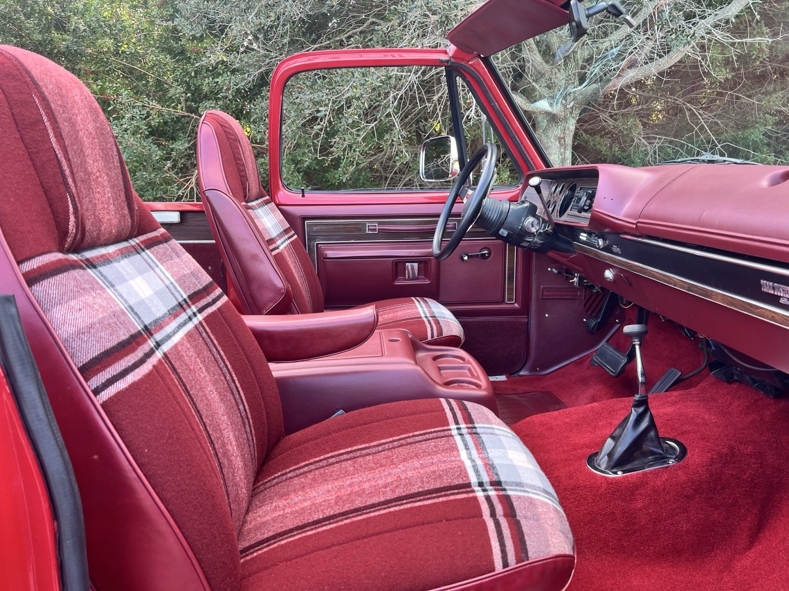 Plymouth-Duster-1980-SUV-17