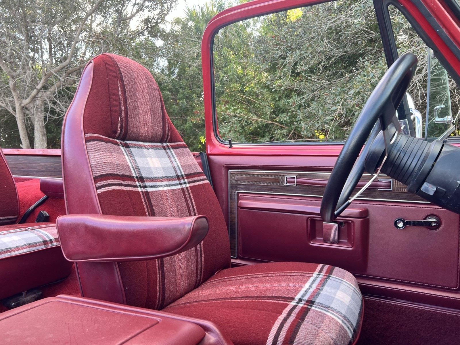 Plymouth-Duster-1980-SUV-20