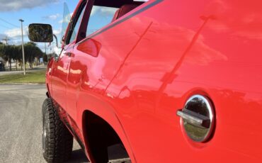 Plymouth-Duster-1980-SUV-8