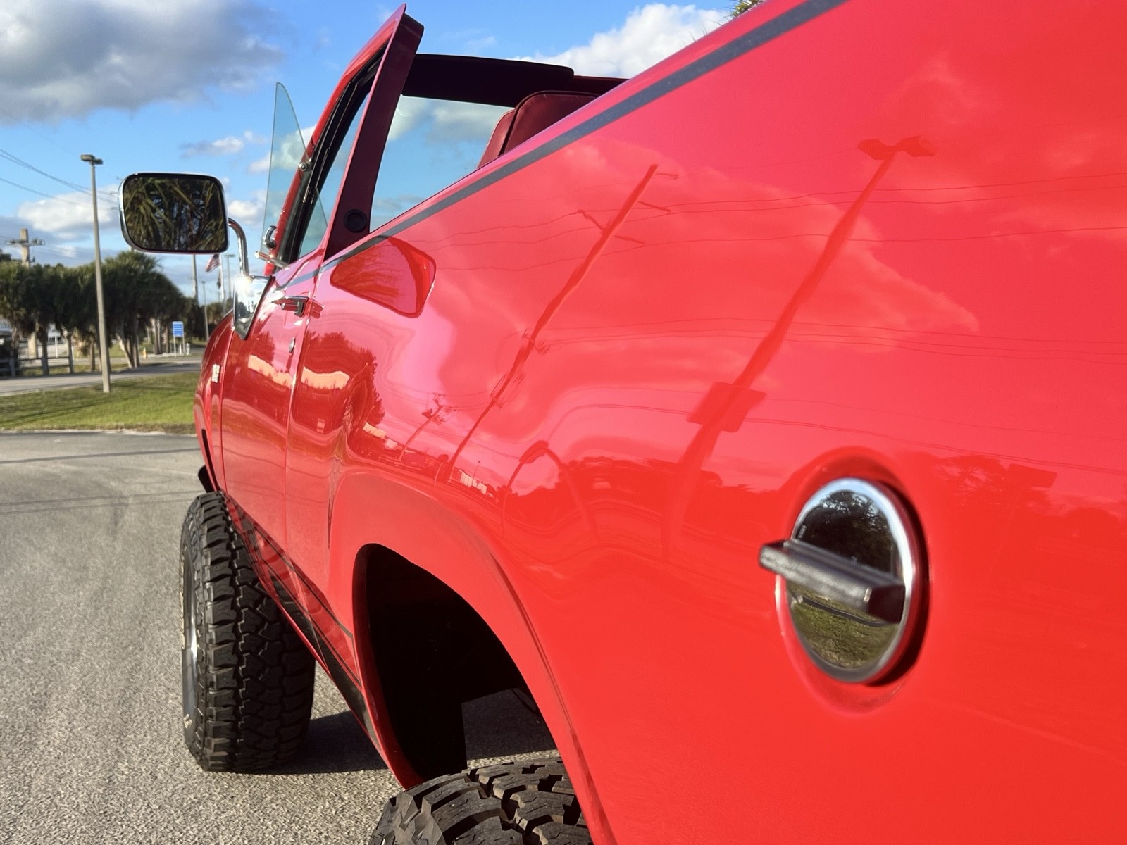 Plymouth-Duster-1980-SUV-8