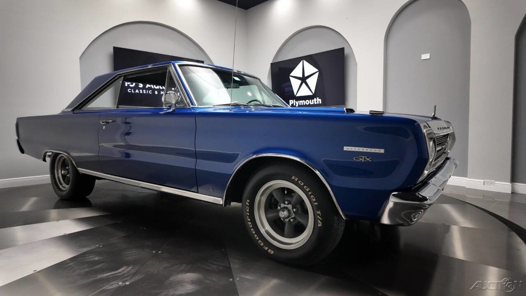 Plymouth-GTX-1967-10