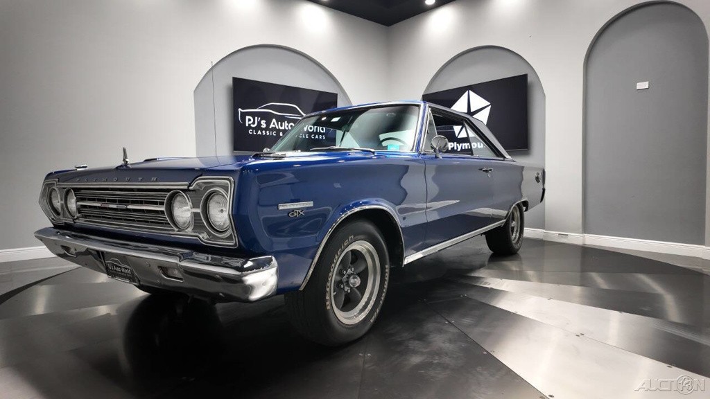Plymouth-GTX-1967-13