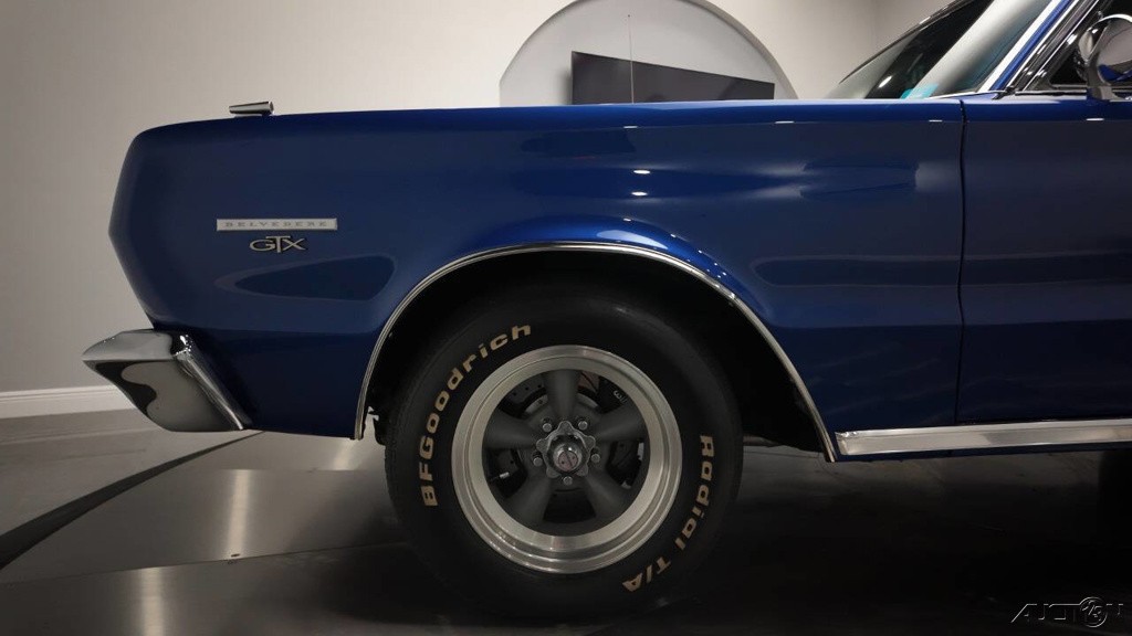 Plymouth-GTX-1967-14