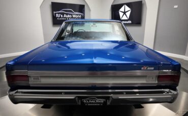 Plymouth-GTX-1967-18