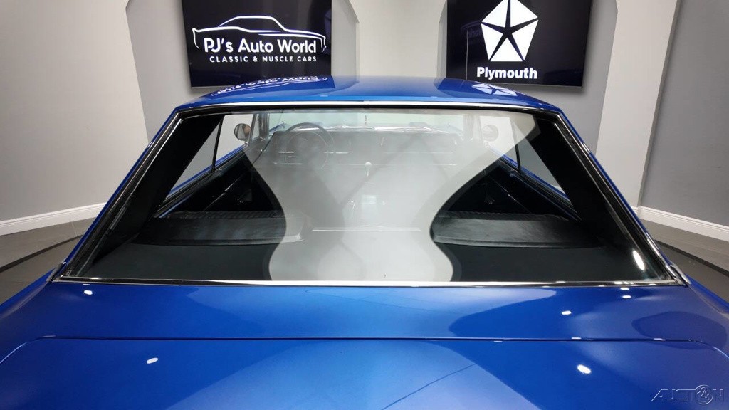 Plymouth-GTX-1967-19