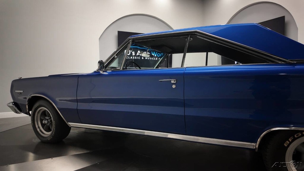 Plymouth-GTX-1967-23