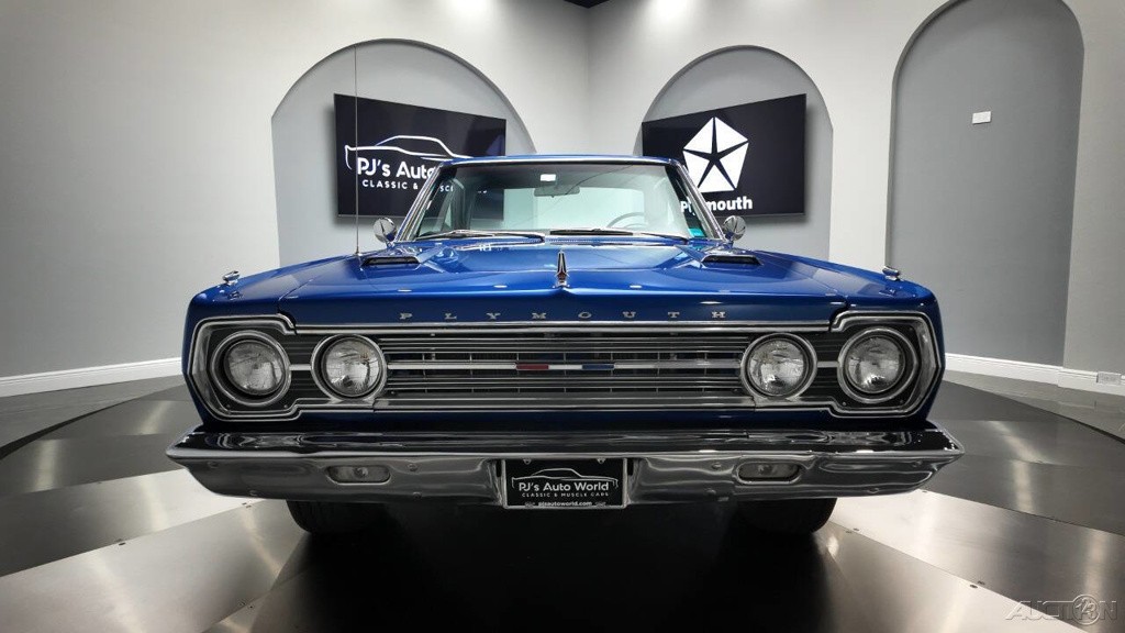 Plymouth-GTX-1967-8