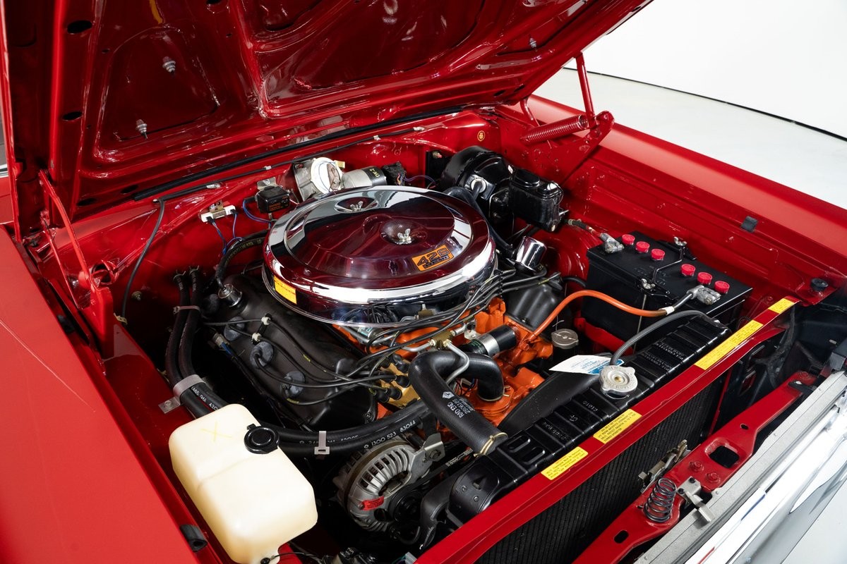 Plymouth-GTX-1967-Coupe-2