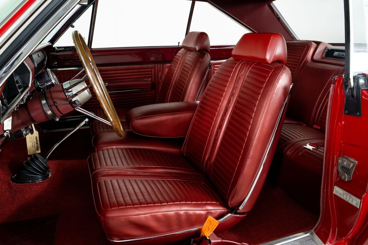 Plymouth-GTX-1967-Coupe-24