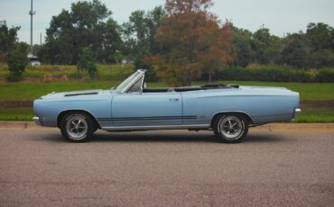 Plymouth-GTX-1968-2-Door-1