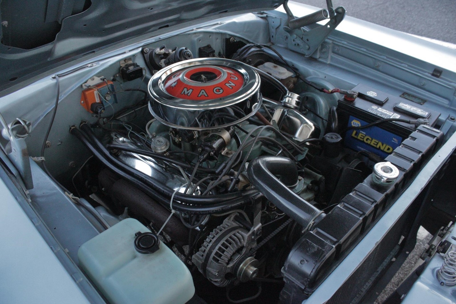 Plymouth-GTX-1968-2-Door-11