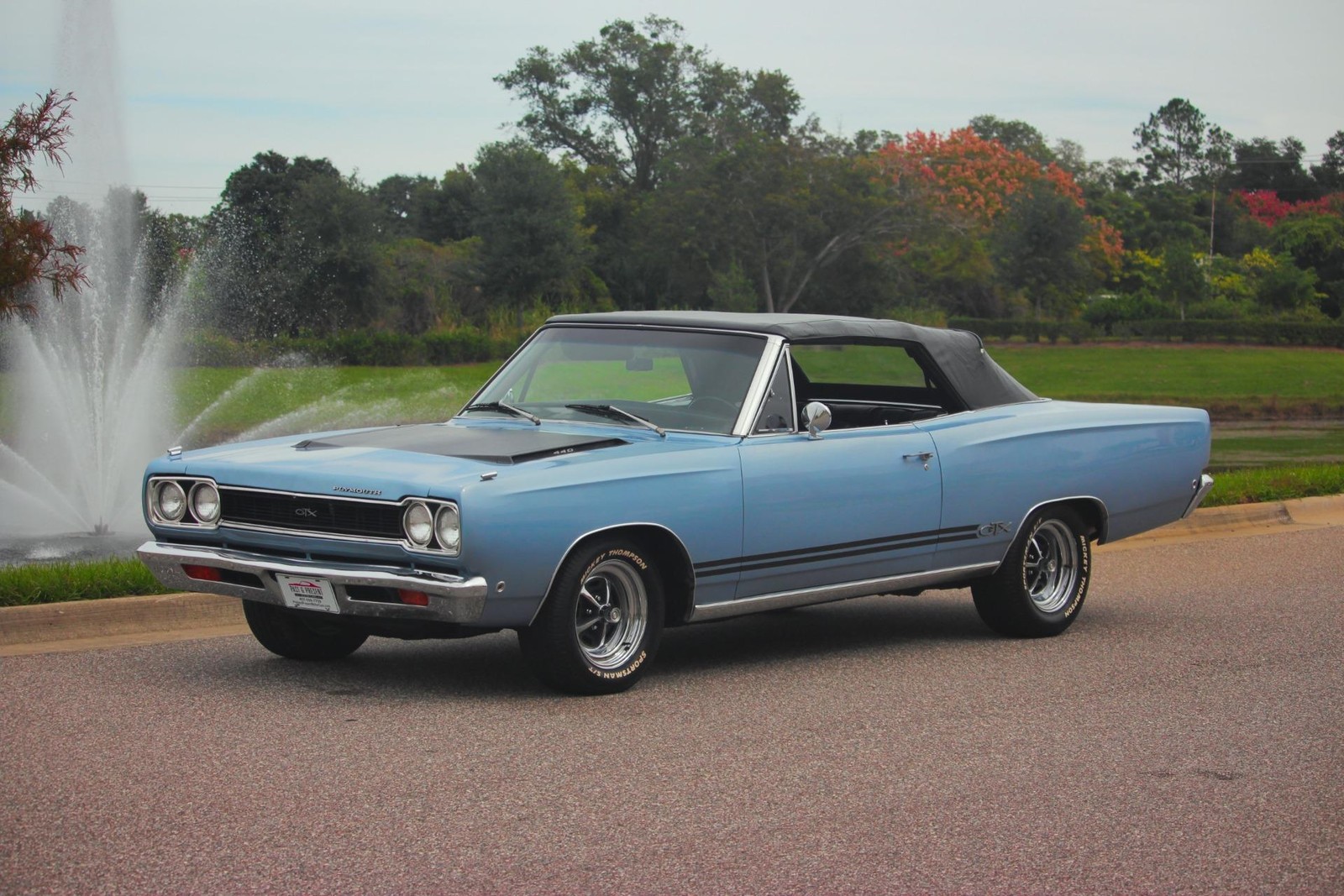 Plymouth-GTX-1968-2-Door-17
