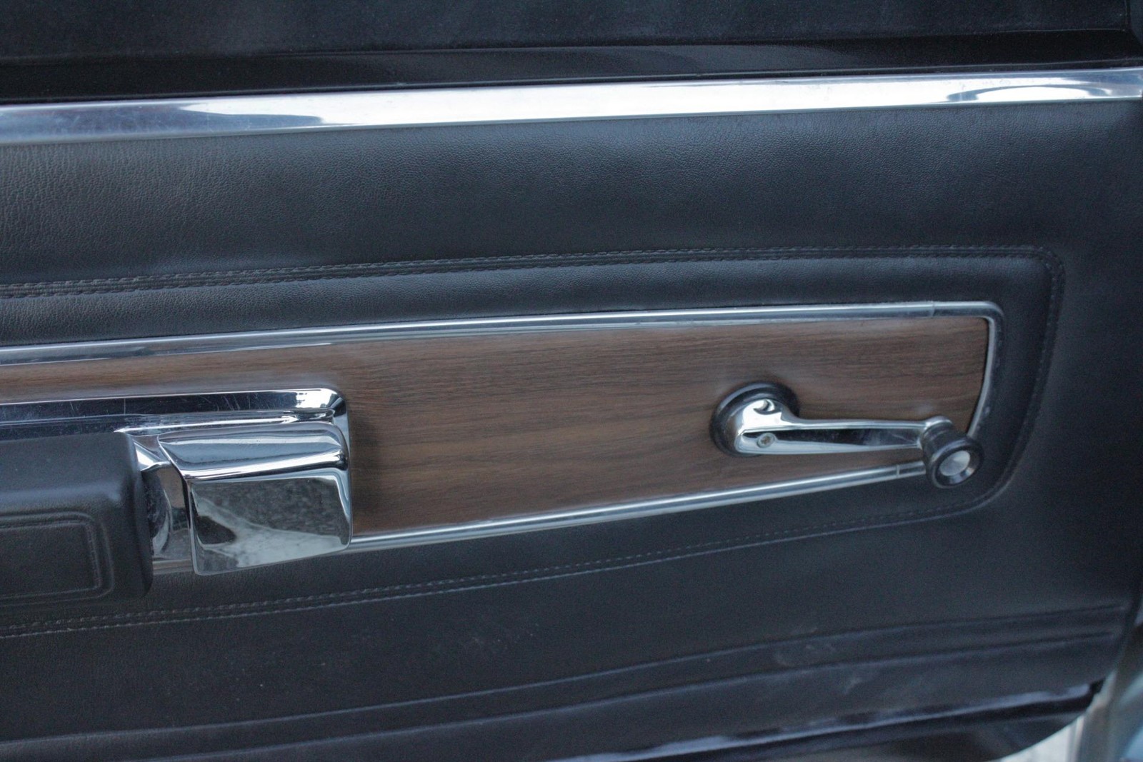 Plymouth-GTX-1968-2-Door-20