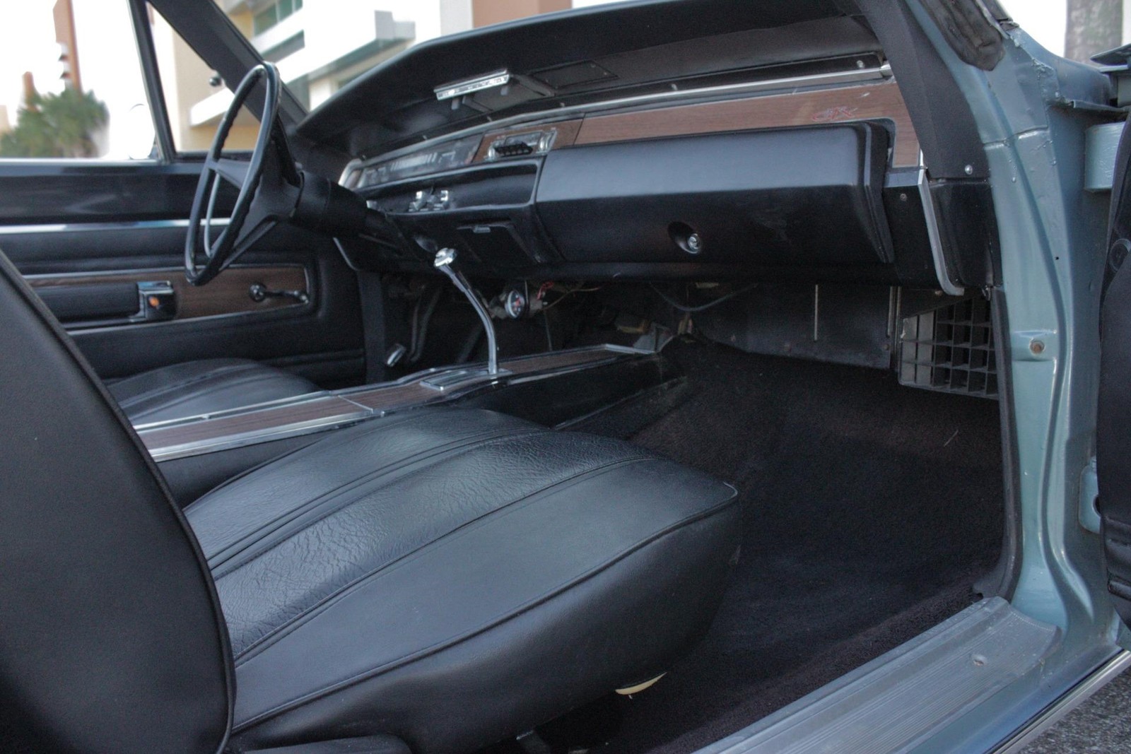 Plymouth-GTX-1968-2-Door-26