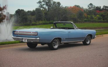 Plymouth-GTX-1968-2-Door-5