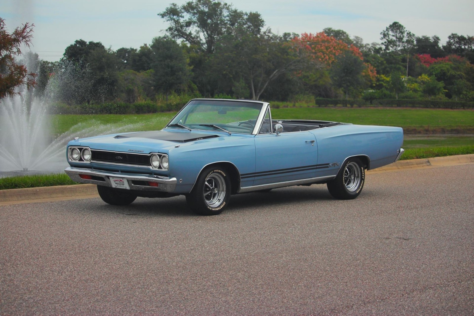Plymouth-GTX-1968-2-Door