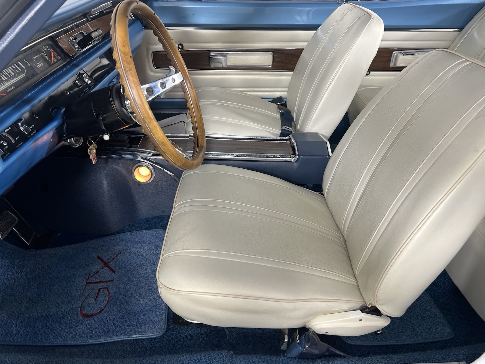 Plymouth-GTX-1968-Coupe-10