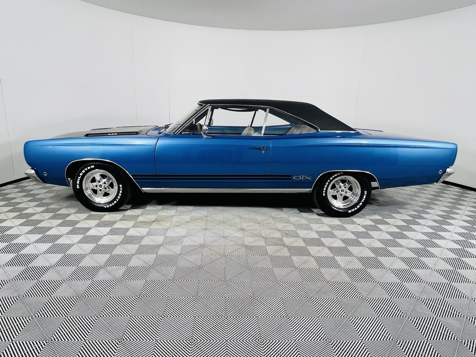 Plymouth-GTX-1968-Coupe-7