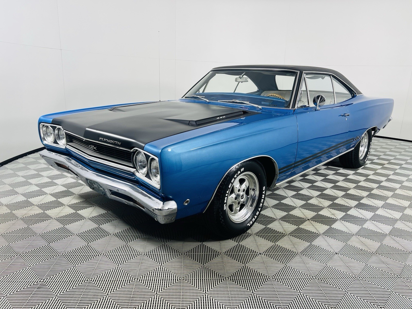 Plymouth-GTX-1968-Coupe-8