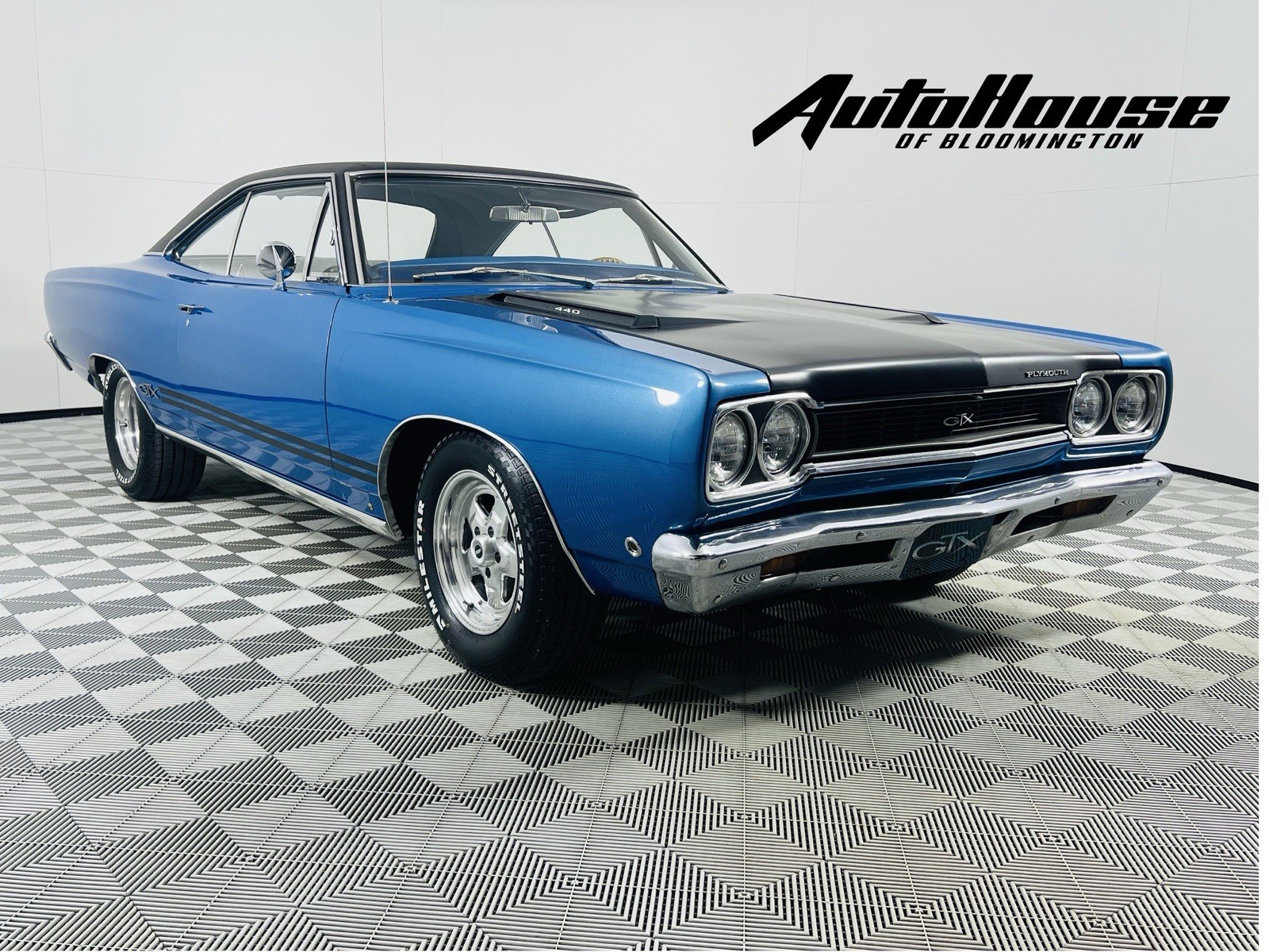 Plymouth-GTX-1968-Coupe