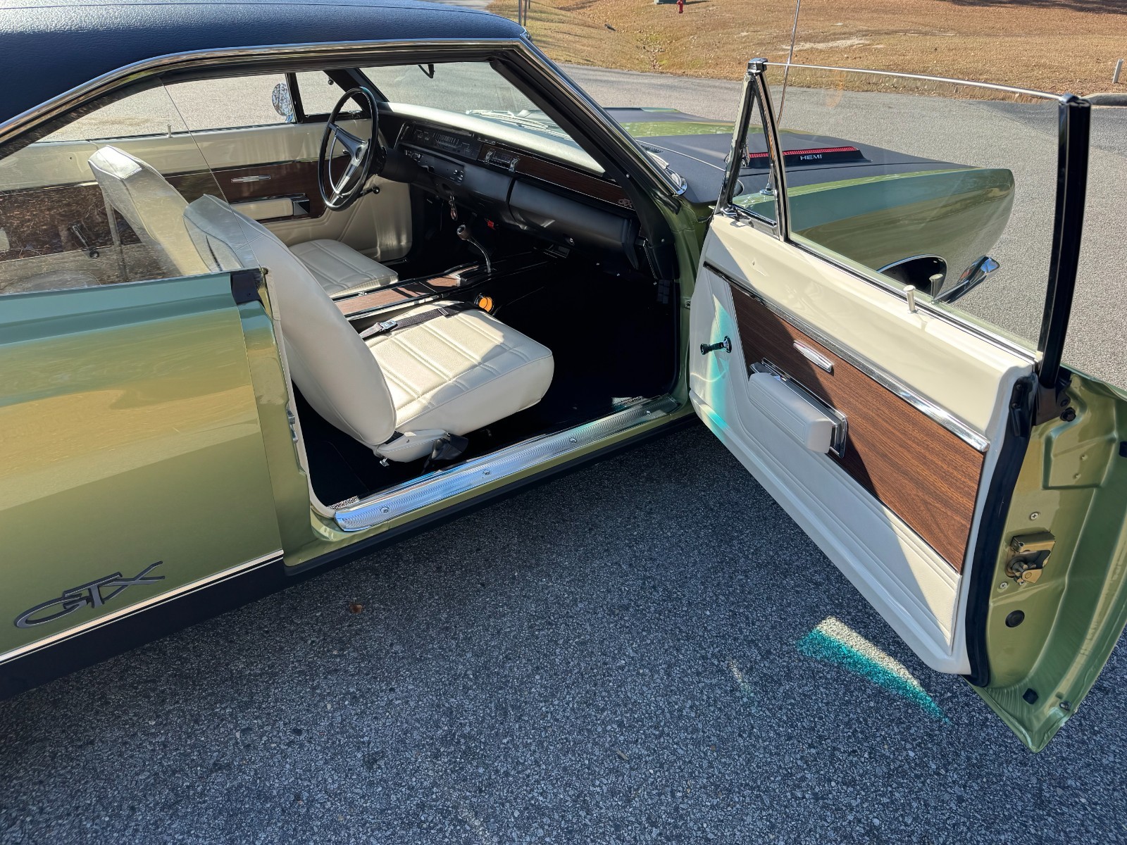 Plymouth-GTX-1969-Sedan-11