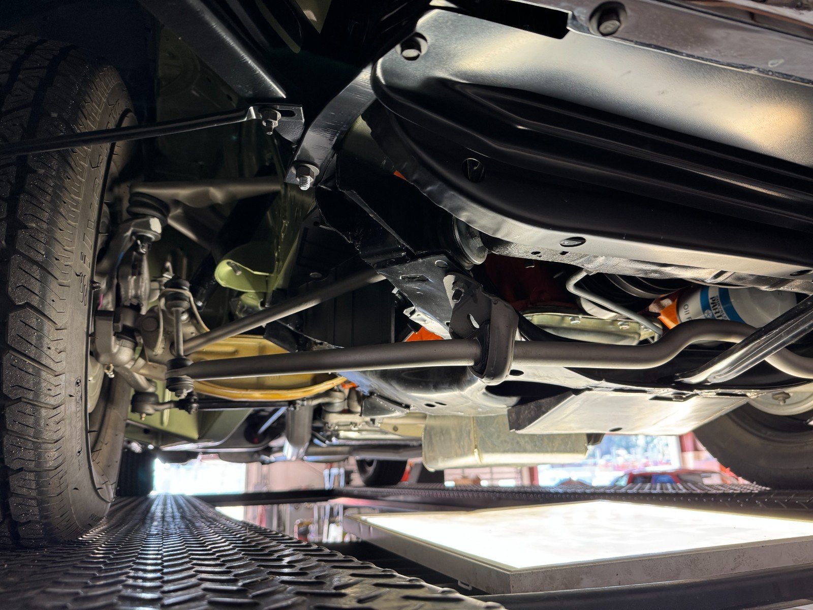 Plymouth-GTX-1969-Sedan-26